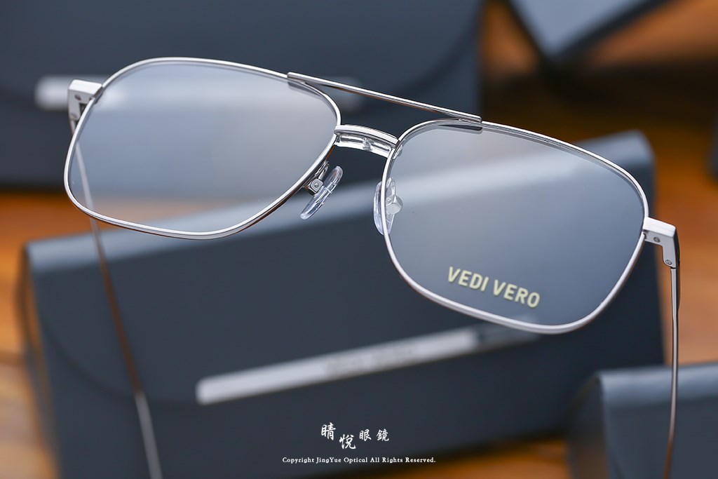 睛悦眼鏡,VEDI VERO,眼鏡,手工眼鏡,太陽眼鏡,宋慧喬,李鍾碩,VO121,VO 121 GUN