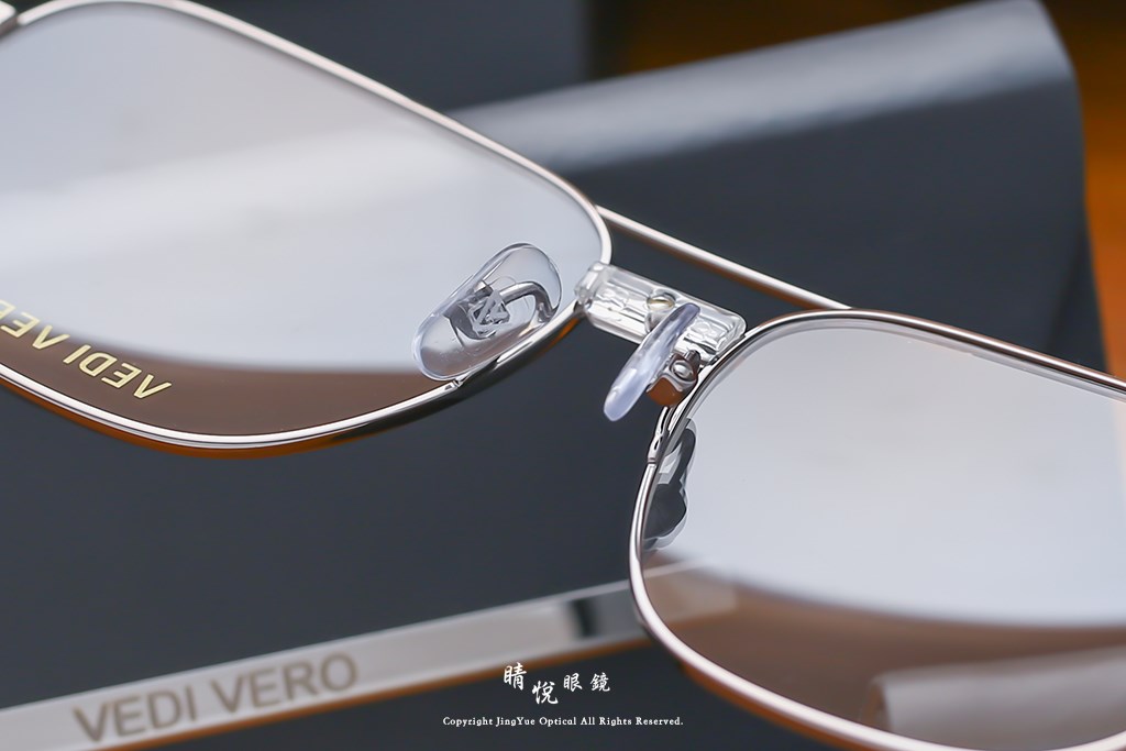 睛悦眼鏡,VEDI VERO,眼鏡,手工眼鏡,太陽眼鏡,宋慧喬,李鍾碩,VO121,VO 121 GUN