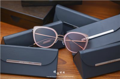 美學與潮流的完美揉合 VEDI VERO 太陽眼鏡 VE HAE RGD 75808