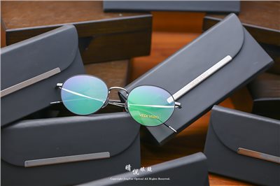 美學與潮流的完美揉合 VEDI VERO 眼鏡 VO CUUP BLKS 90252