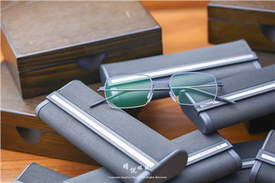 Markus T 超輕量設計美學 德國手工眼鏡 DOT 系列 OUXE 241 94307